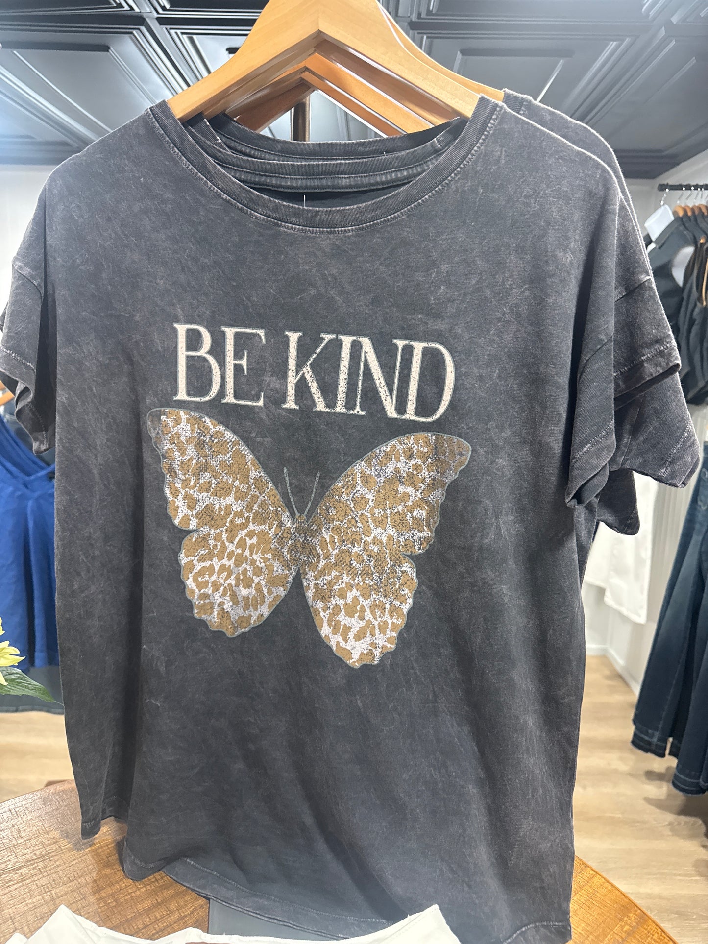 Be Kind Graphic Tee