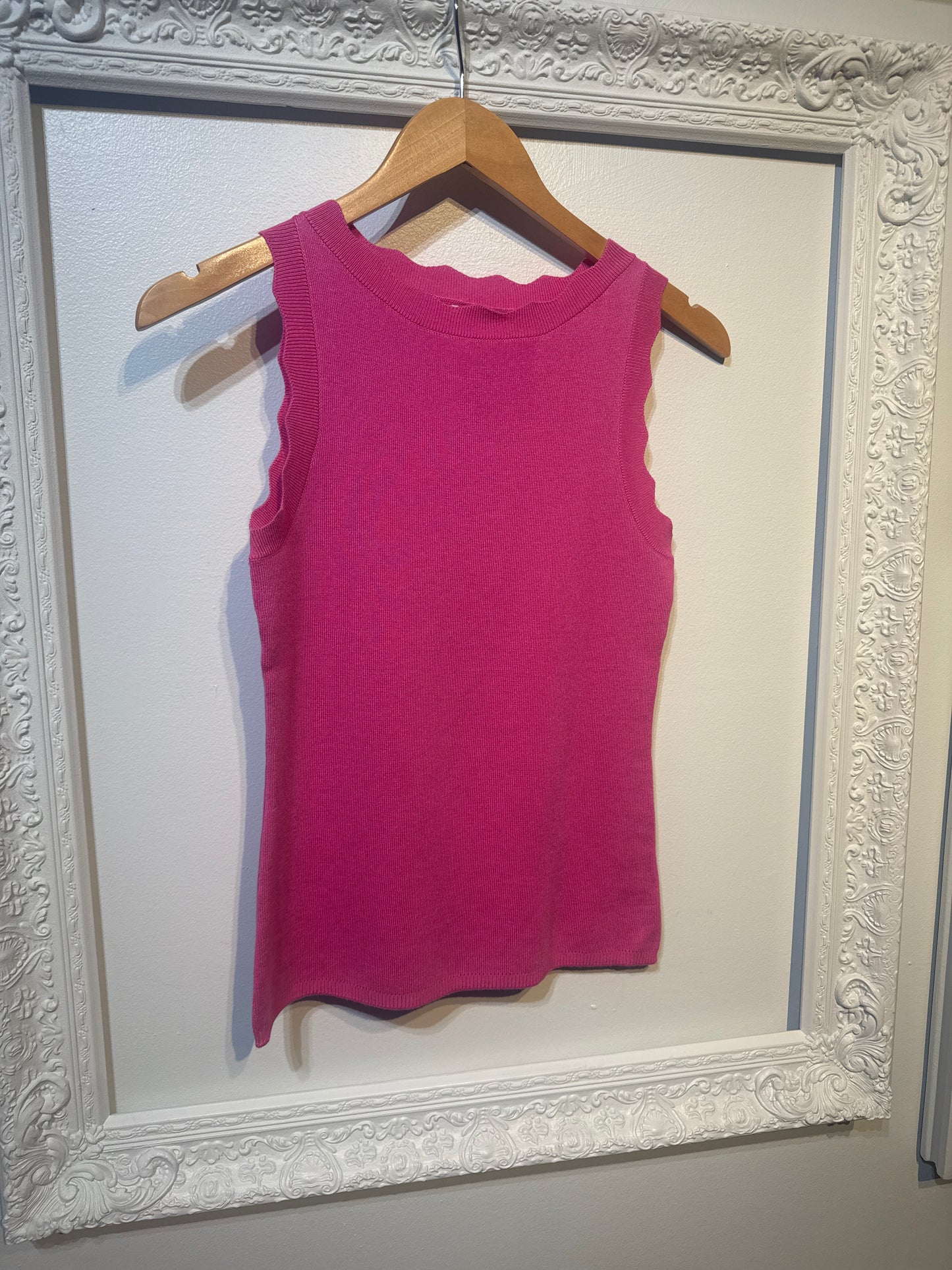 April Scallop Finished Sweater Tank Top