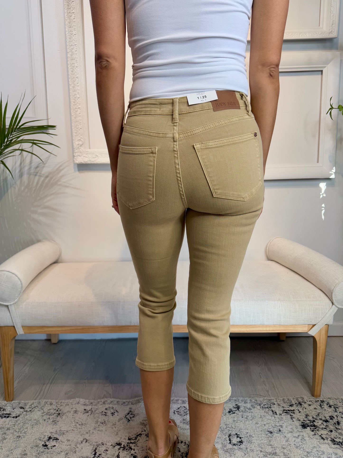 Judy Blue Mid Rise Garmed Dyed Capri
