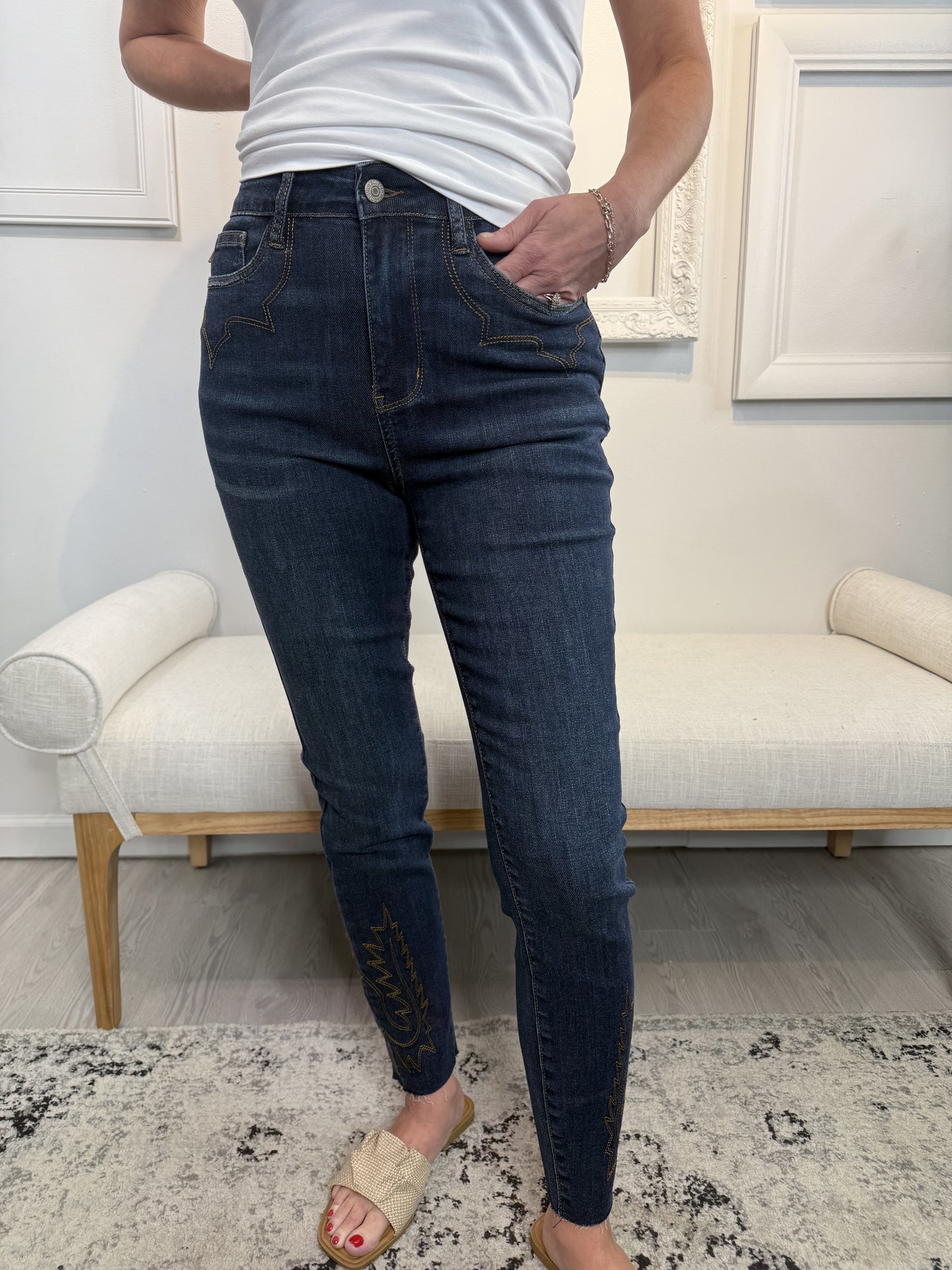 MR Western Embroidery Detail Skinny, Judy Blue
