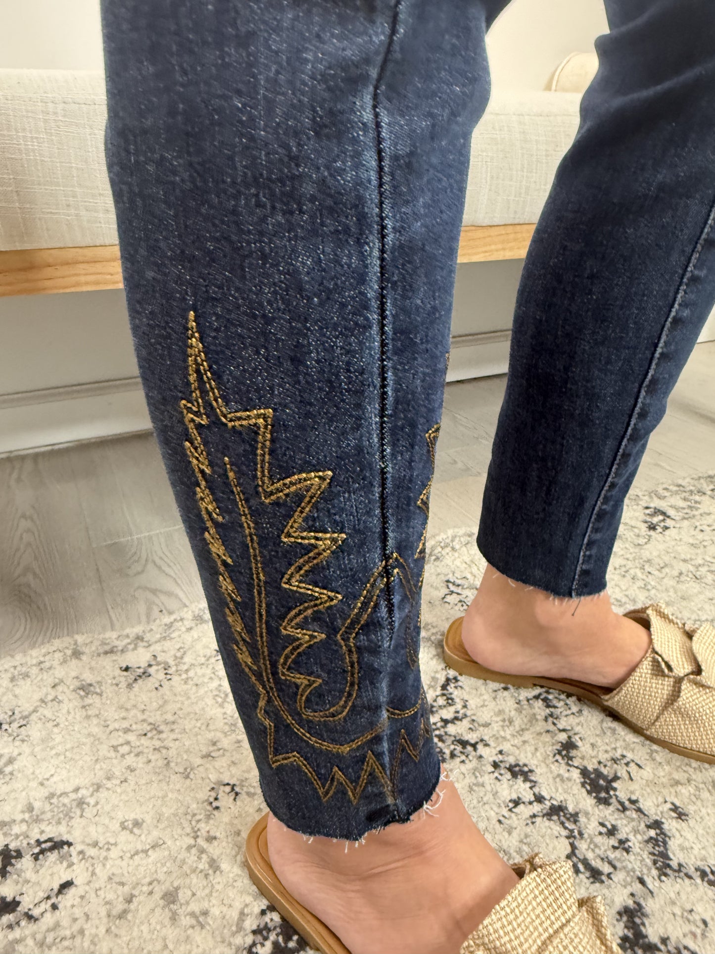 MR Western Embroidery Detail Skinny, Judy Blue