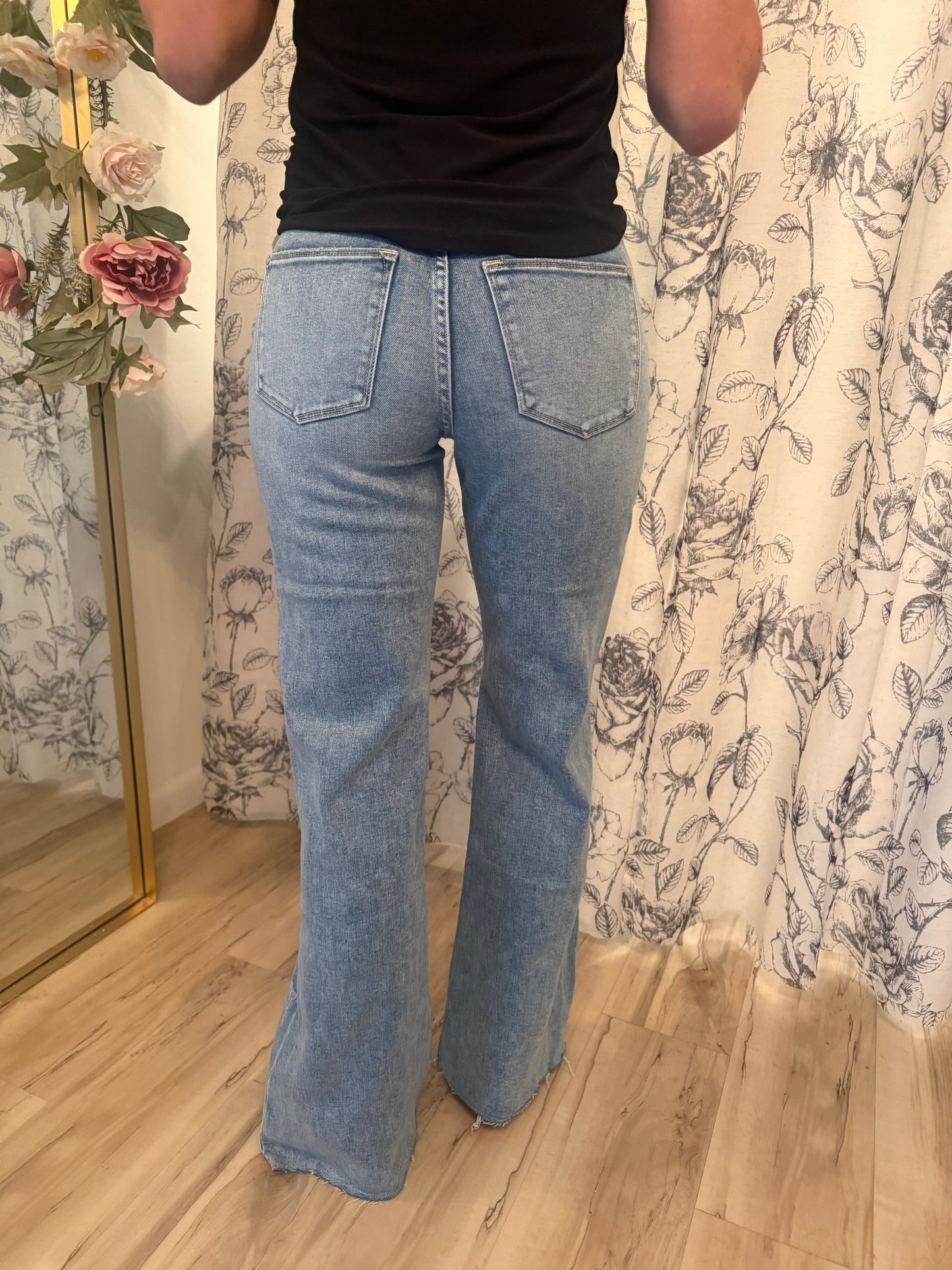 LM High Rise Stretch Vintage Flare w/ Raw Hem Jeans