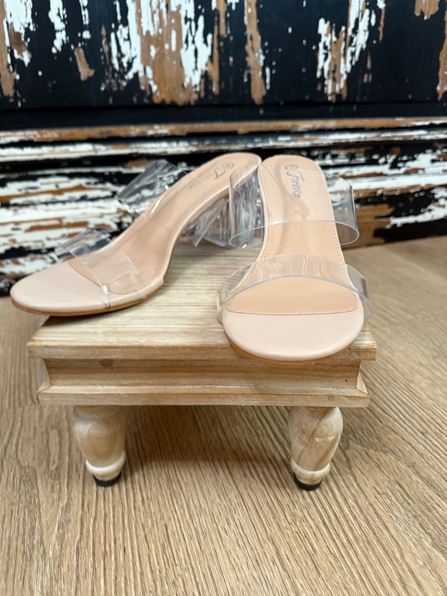 Notary Clear Heel