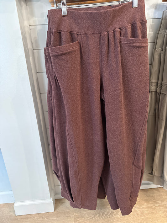 1x1 ribbed brush cacoon pant