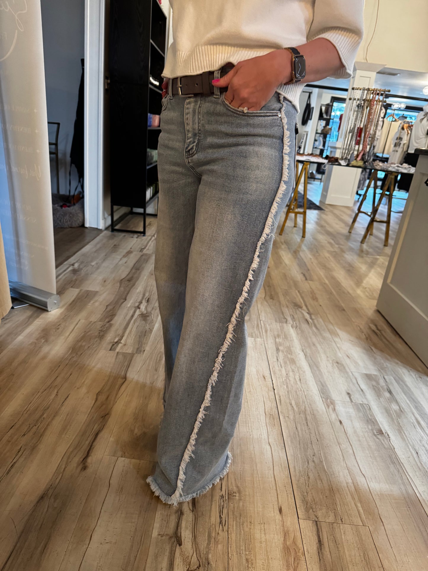 Judy Blue HW Retro Wide w/ Raw Twisted Outseam