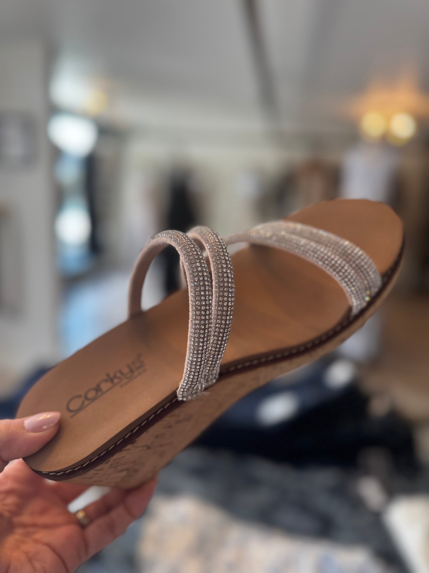 Corkys Summer Glow, Rhinestone
