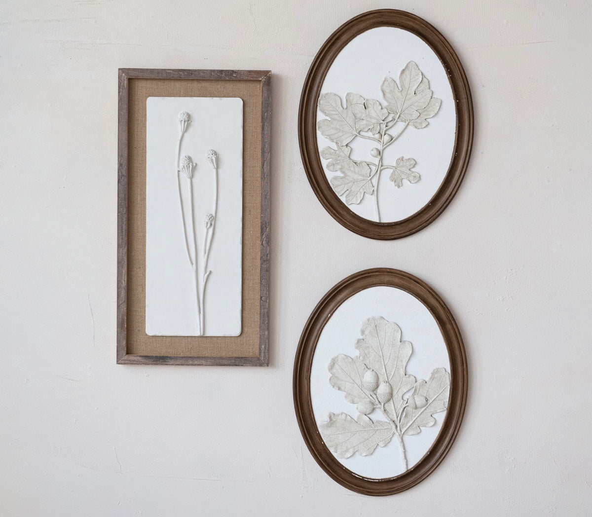 Oval Wood Framed Wall Decor with Plaster Cast Leaves & Acorns