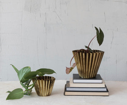 Fluted Metal Planter, Brass Finish
