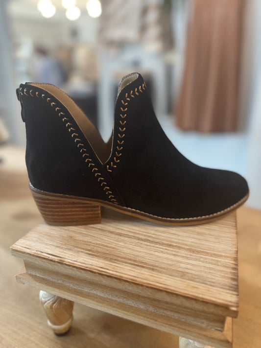 Corkys Bluffin, Black Faux Suede