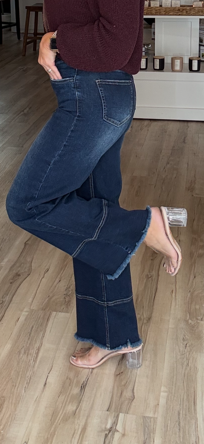 Everstretch Wide Leg with Raw Wide Hem