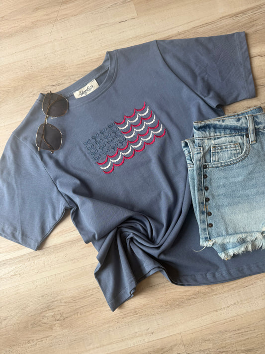 Ribbon & Scallop Embroidery American Flag Tee