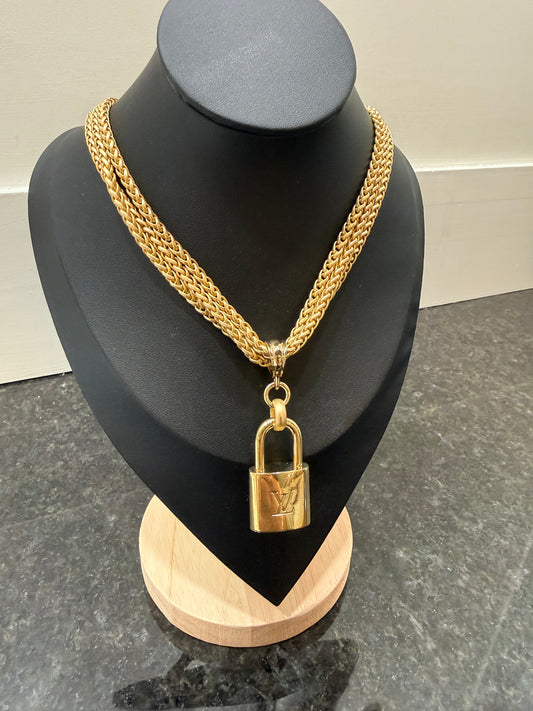 Triple Wheat Lock