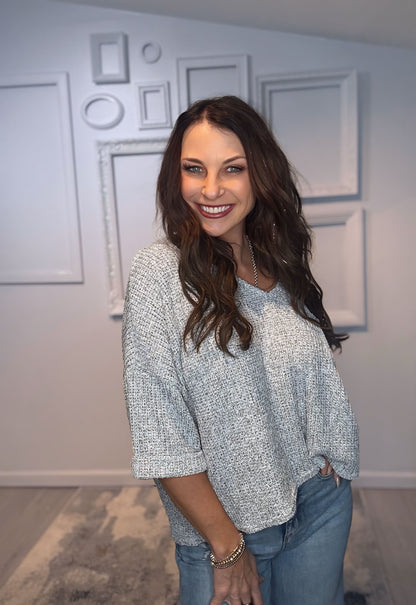 Short Roll-up Sleeve V-neck Top