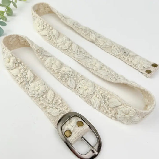 Florcita Blanca Skinny Embroidered Belt