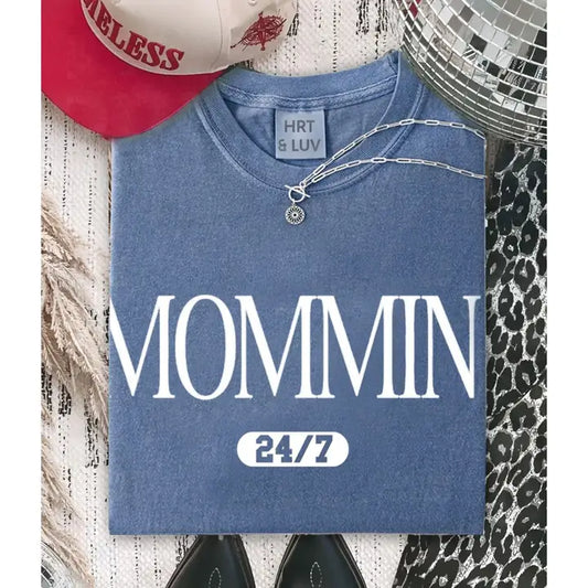 Mommin' Mineral Graphic Tee